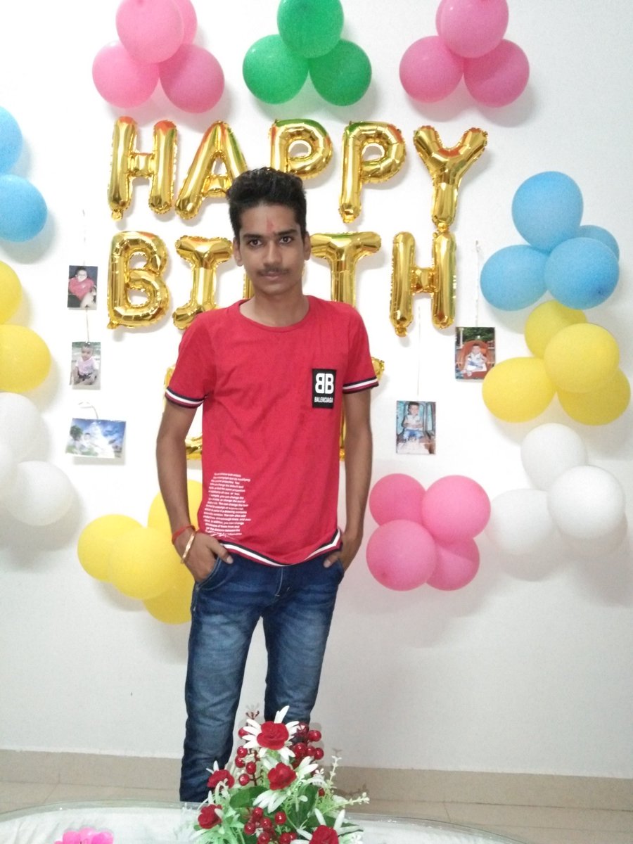 Its My Birth Day !

#HappyBirthday 
#birthday 
#SaturdayVibes