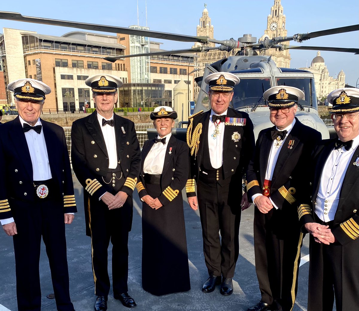 Thank you to @HMSDefender for helping mark the 80th anniversary of the Battle of the Atlantic. Poignant commemorations in Liverpool this weekend #BoA80 @FirstSeaLord @RoyalNavy @MartinJConnell