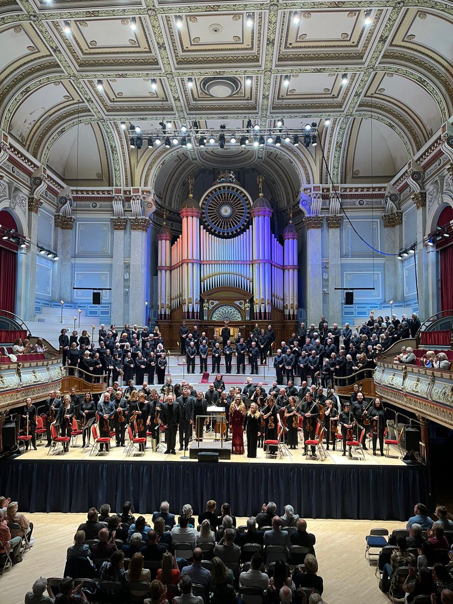 What a terrific concert! Thank you to our wonderful audience for supporting us, the mighty @liverpoolphil, the fabulous @BethHHallett @SophusBevanus @AJRStaples William Thomas and @RichardGowers, all led by our amazing @gregbatsleer