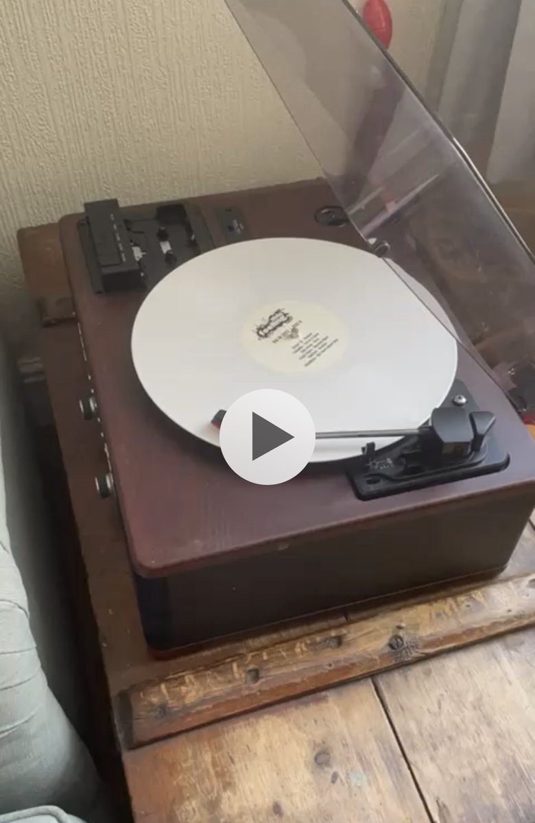 supcomer's tweet image. So this arrived @COLUMBIA_ smashing it on vinyl