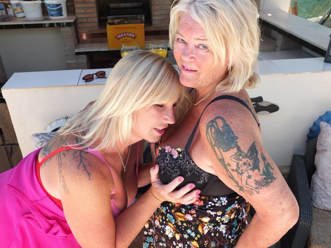 Photo set 990, you can see ALL of these sets here https://t.co/LYVZu4GpNg @CharmsandGents  I love working<a href="/tag/adultwork"class="tags"><span>#adultwork</span></a>