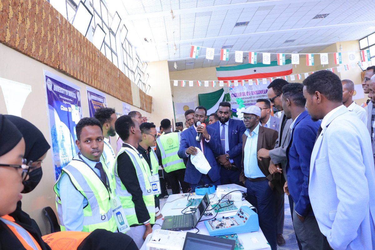 UniofHargeisa's tweet image. The Electrical and Telecommunication students display projects at exhibition held in Hall A at University of Hargeisa.

 #exhibition #Engineering_projects #UoH