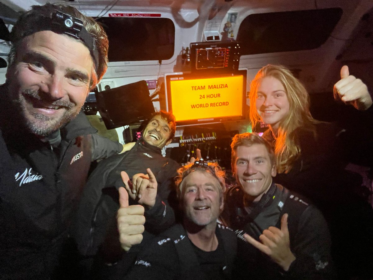 It wasn't a dream! They made it for real!!!
💥 Team Malizia Breaks THE WORLD MONOHULL 24-HOUR DISTANCE #Record 💥
💬 Do you think we can win the leg now? 🚀
🍿 The winning moment on video:  youtu.be/aqoBh3qZ7f8
#TheOceanRace