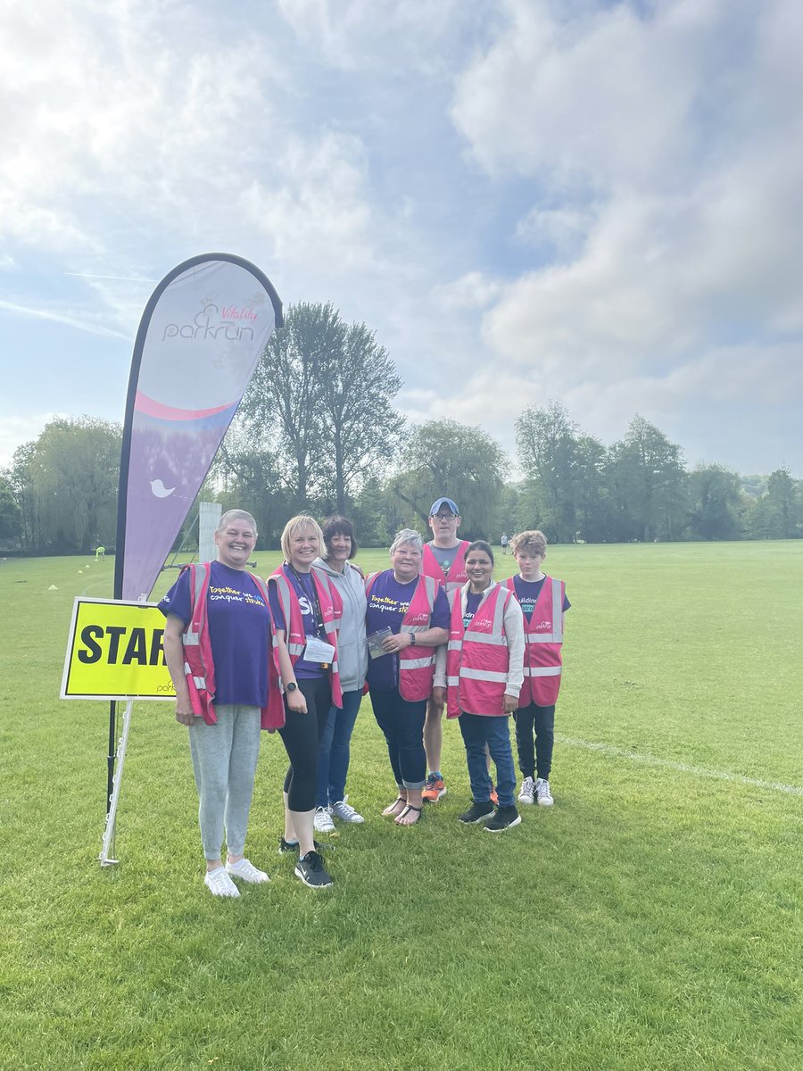 Good morning from Winchester Park Run! This morning @TwyfordHHFT are volunteering at park run to raise awareness of stroke!
Thank you to our amazing staff who pulled themselves from their beds on their day off to be here! 
@HHFTnhs @TheStrokeAssoc