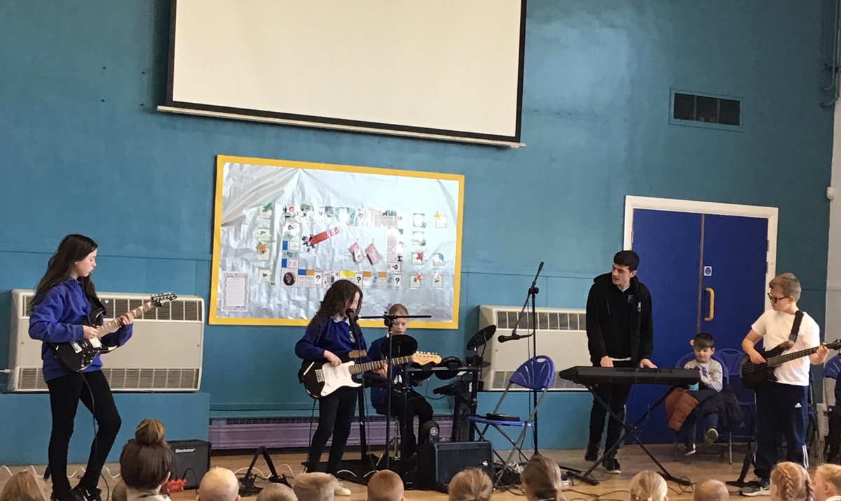 Another faaaabulous rockstar performance from our Rocksteady bands last month. It is utterly amazing to see how much progress the children have all made since their last concert. We are SO proud of you all!🎸🎤🥁🎹👏🏻@simonsideschool <a href="/RSMusicSchool/">Rocksteady Music School</a>