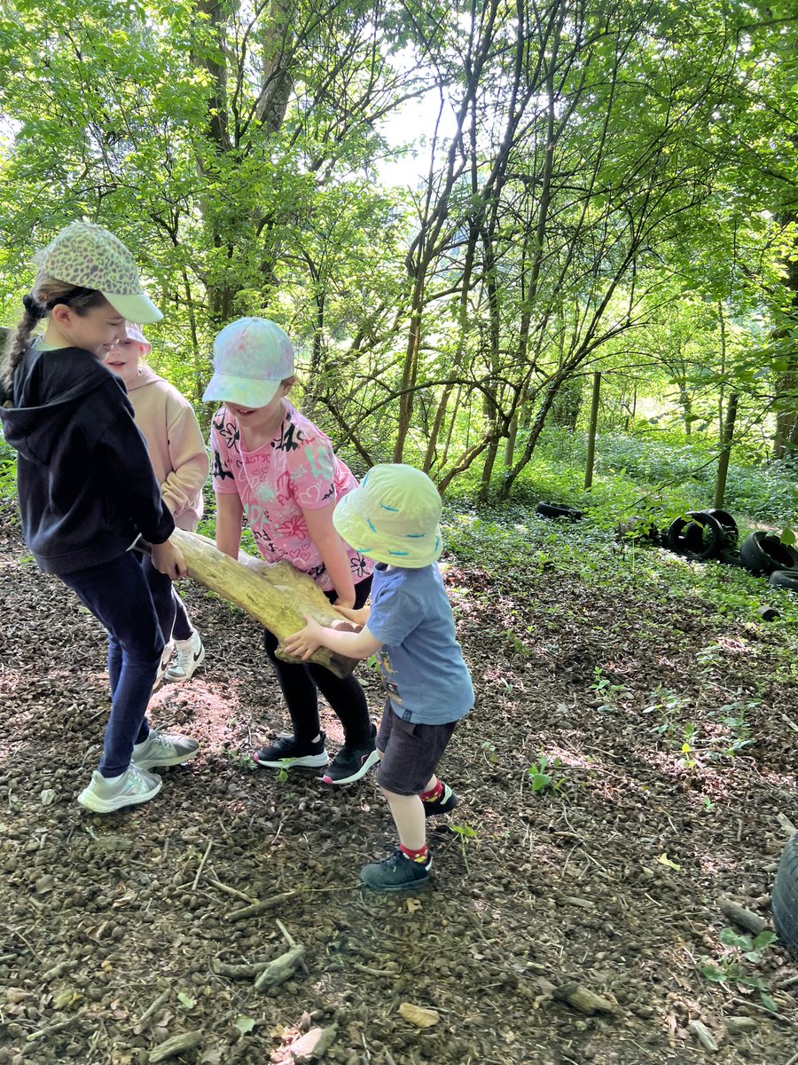 A morning of bushcraft... fair to say.. so far if it rains we have issues.
-
-
-
#WaddowHall #Waddow #Brownies #Girlguiding <a href="/WaddowHall/">Waddow Hall Activity Centre</a> <a href="/Girlguiding/">Girlguiding</a> <a href="/Girlguiding_NWE/">Girlguiding North West England</a> <a href="/Girlguiding_LSE/">Girlguiding Lancs South East</a>