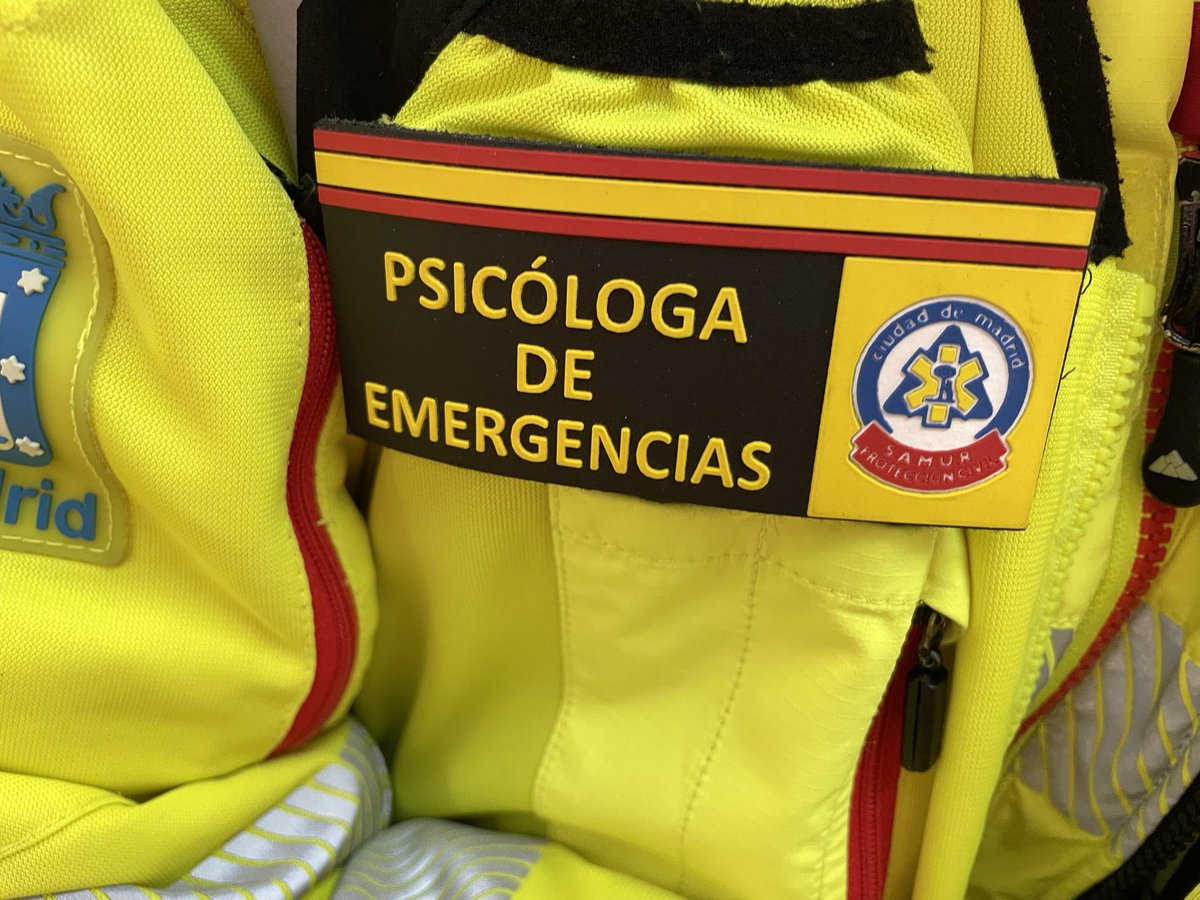 MCavanillas's tweet photo. En el #diamundialurgenciasyemergencias, felicidades a todas las personas que se dedican a ello. Una felicitación especial a las y los profesionales de la #psicologiadeemergencias ❤️, tan necesaria como poco valorada en ocasiones. https://t.co/8ClDLn4DIf