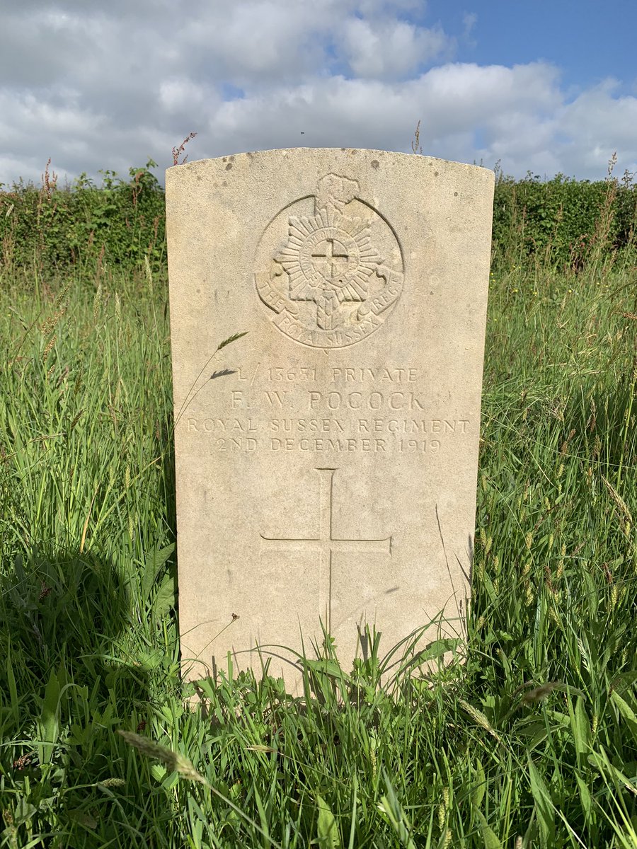 RylSxRegt's tweet image. St Oswald’s church Hooe. The graves of TF/2653 Dmr W E Plester &amp;amp; L/13651 Pte F W Pocock, inside the church the war memorial. There is also a folder with details of every man who served from the parish a hidden gem for research.