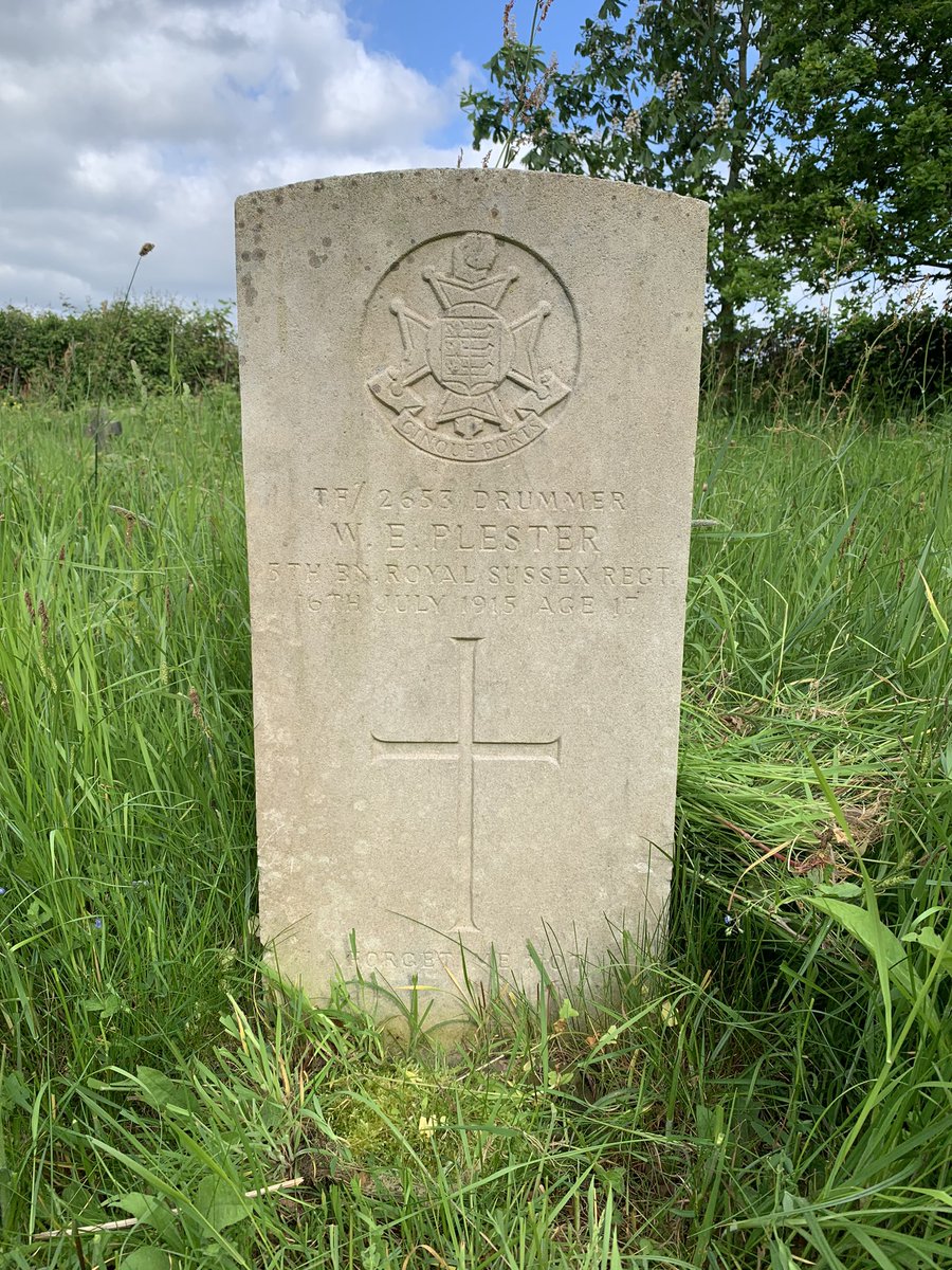 RylSxRegt's tweet image. St Oswald’s church Hooe. The graves of TF/2653 Dmr W E Plester &amp;amp; L/13651 Pte F W Pocock, inside the church the war memorial. There is also a folder with details of every man who served from the parish a hidden gem for research.