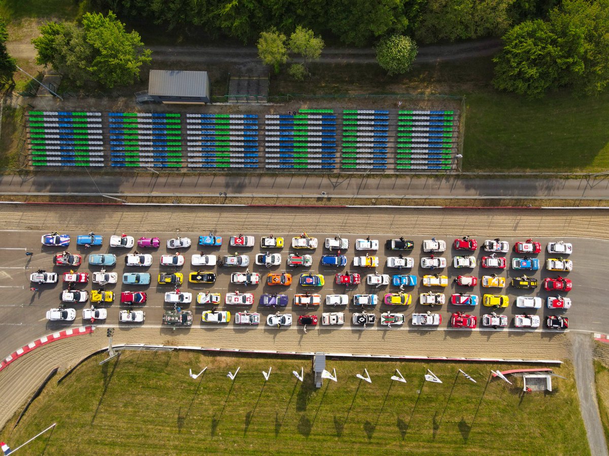 Retro Rallycross Shine at Lohéac

retrorallycross.com/retro-rallycro…

#RetroRX