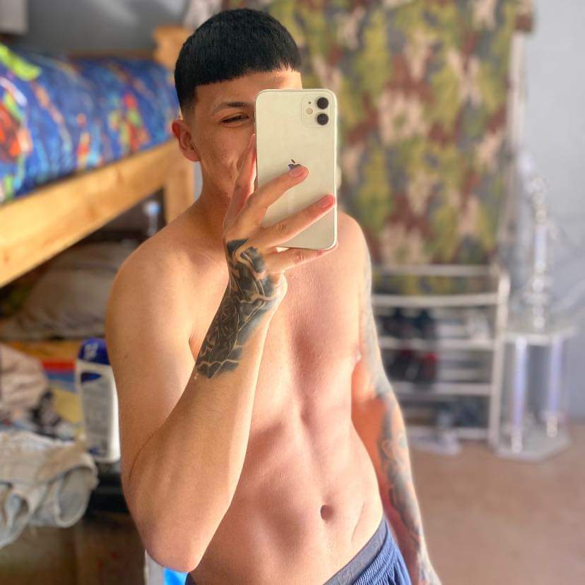 chacalesnvl's tweet photo. Solo 65 seguidores para los 3k🤯🤩
Llegabdo a esa cantida les subo pack de chacalitos ricos de nuevo laredo🥵🤤 https://t.co/2QBzRM7uJc