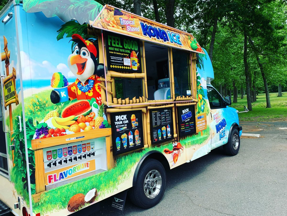 HEY EVERYONE!! KONA ICE WILL BE AT FSSTC POOL PARKING LOT ON MEMORIAL DAY MONDAY FROM 1-3PM SELLING THEIR AMAZING SHAVED ICE!! 
BE SURE TO STOP BY AND GET SOME SHAVED ICE TO KICK OFF THE POOL SEASON!