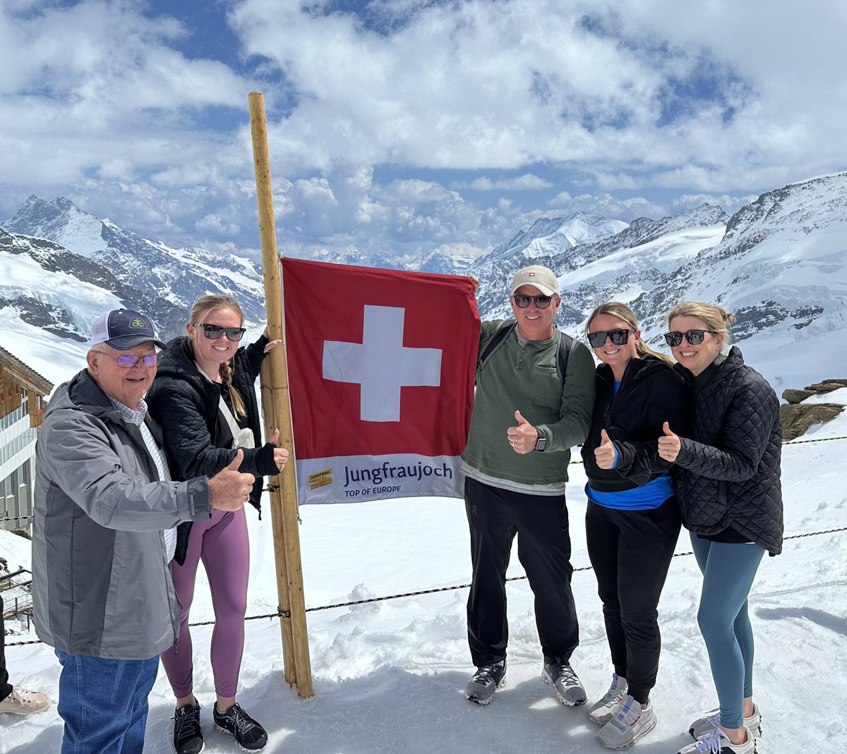 Just hiked to the top of Europe #jungfraujoch #GigEm #snow #Switzerland @TAMU @JungfrauRegion @Esri