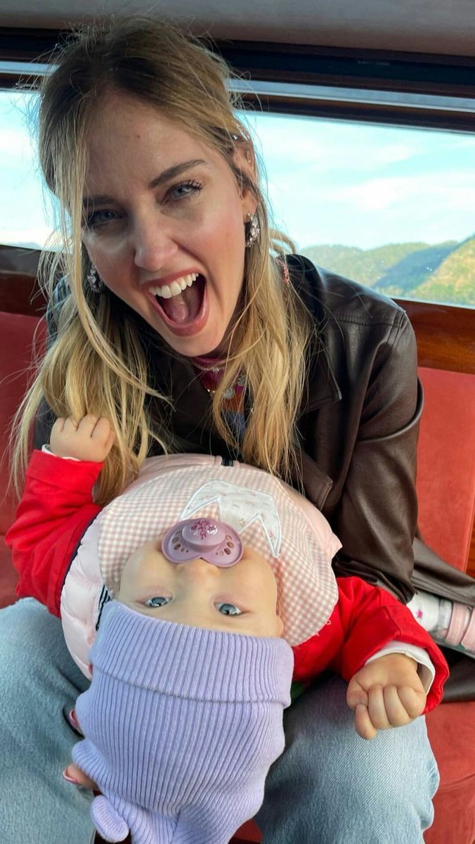 gigiagatinha's tweet photo. Bom dia com essa fotinho maizi gostosa 💕🥺 @Floquinhe https://t.co/1I7rqUUQhF