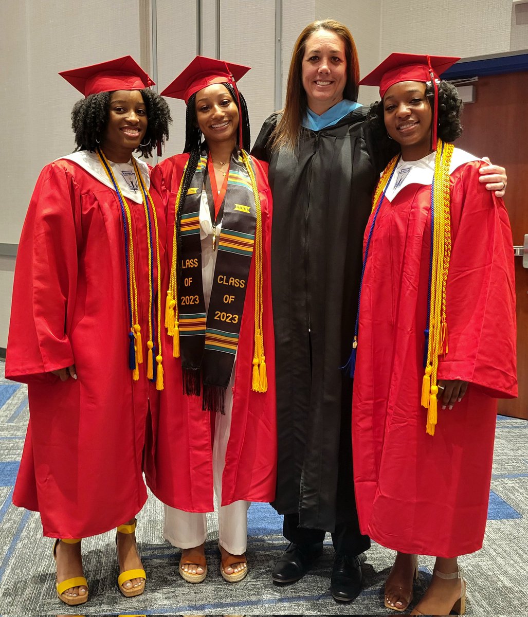 So proud of my seniors and all their accomplishments!  These young ladies have grown so much over the past 4 years!  I can't wait to see what amazing things they do in the future ❤️ 🎓 🐺 #OnceaLoboAlwaysaLobo #GraduationDay #LoboNation <a href="/langhamcreekhs/">Langham Creek High</a> <a href="/lchsabc/">LC Athletic Boosters</a> <a href="/CFISDAthletics/">CFISDAthletics</a>