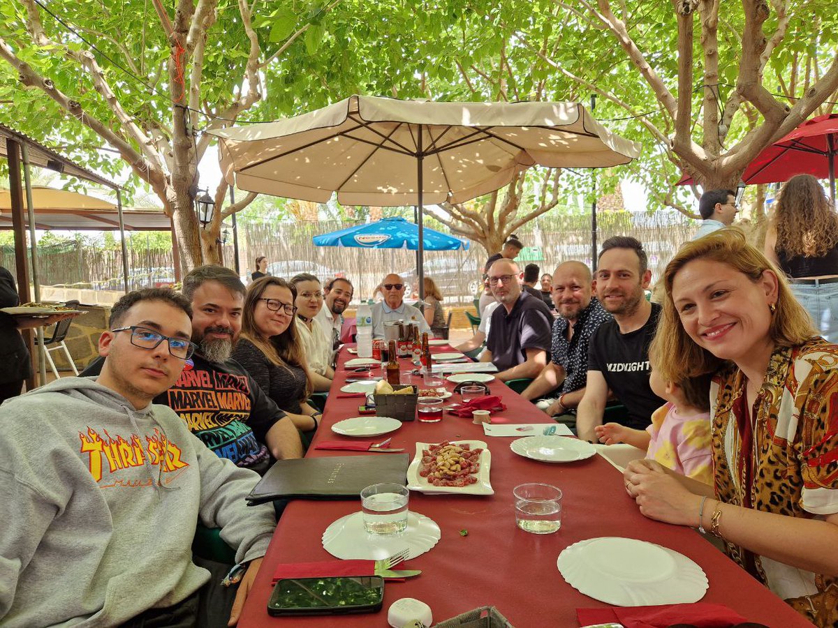 💜❤️💚 Hoy toca descansar y hacer piña después de dos semanas intensas, recorriendo Murcia de punta a punta y defendiendo un modelo de municipio que mejore la vida de la mayoría.

#ValentiaParaTransformar