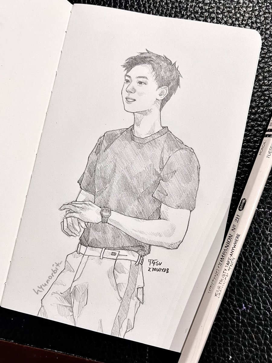 never knew a simple black tshirt could make me feel this insane

<a href="/official_ONEWE/">원위 (ONEWE)</a> #ONEWE
#KANGHYUN #onewefanart
