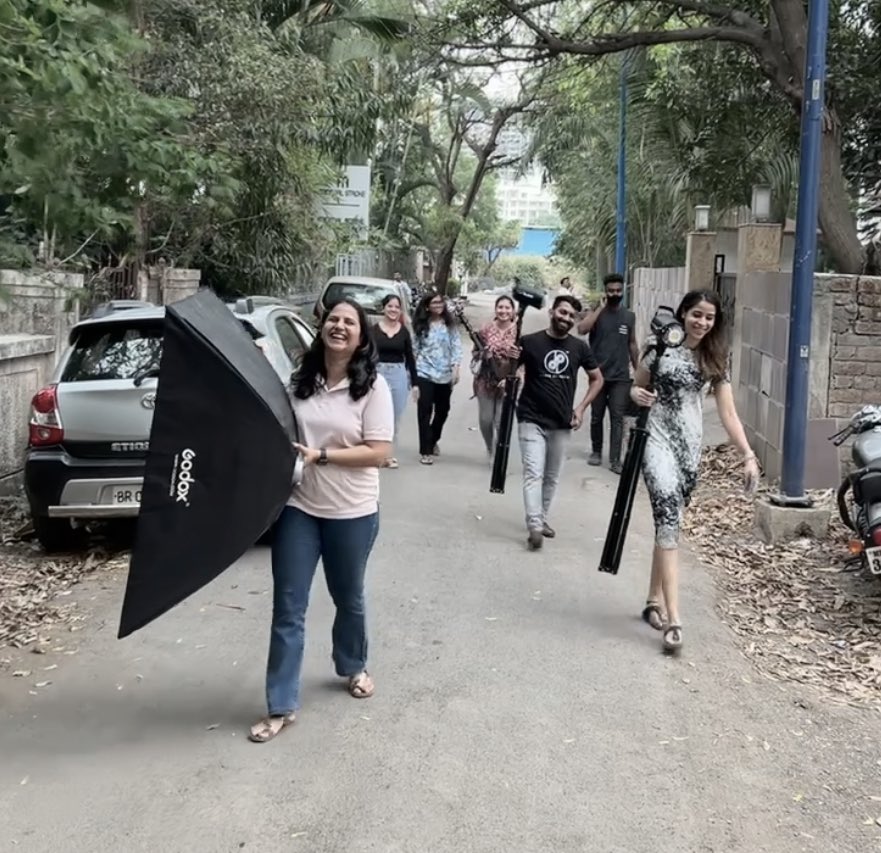 devyanirpawar's tweet image. Often the most impromptu outdoor team meetings inculcate the most productive outputs for creative businesses! 💣 💡 💬 

What do you think?

#Impromptu #UnfilteredThoughts