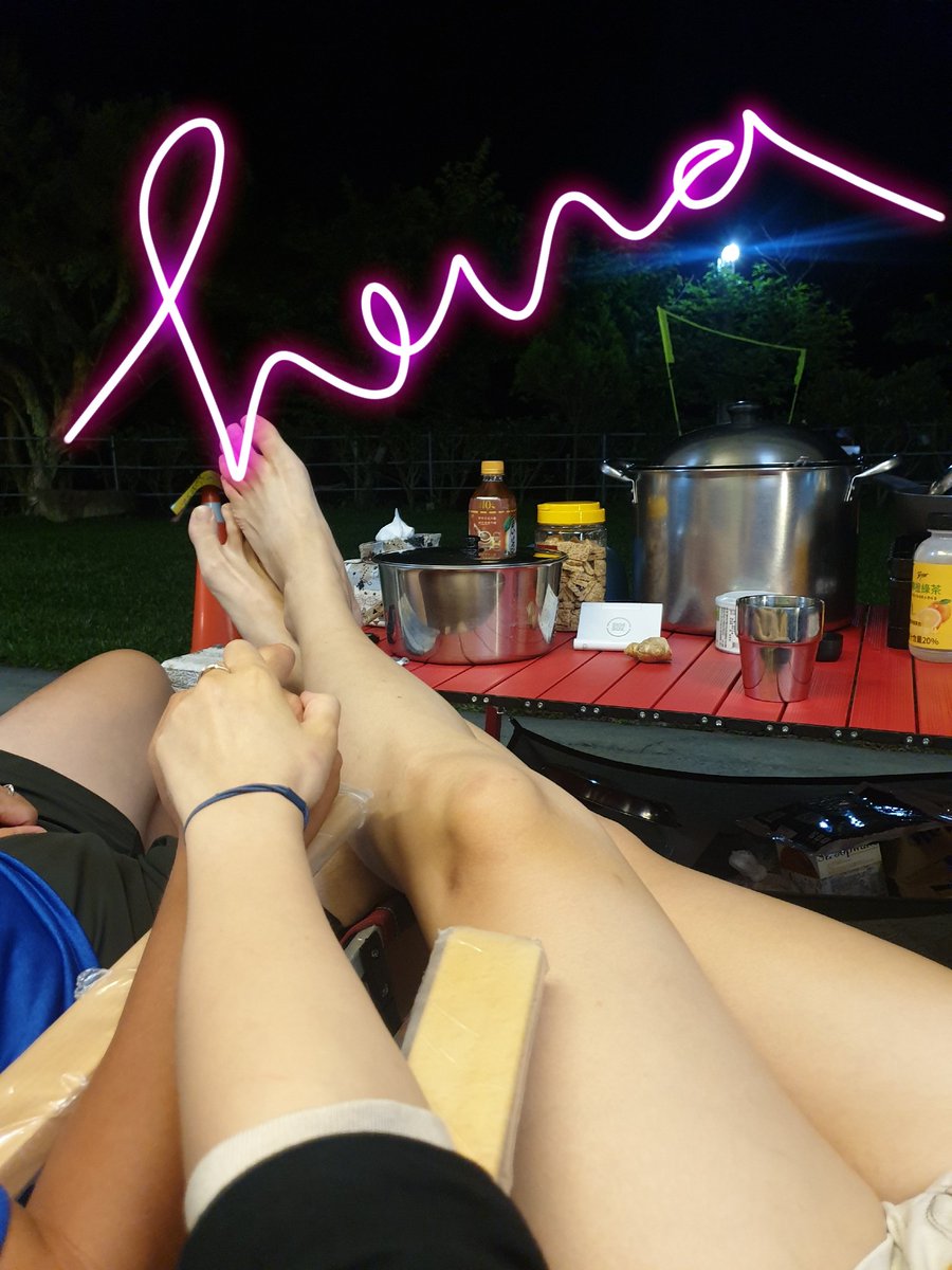 還好天氣微微涼爽~
放假露營天🤗
老公今天要去餵飽隔壁人妻嗎？
<a href="/HankLin60022262/">漢克花</a>