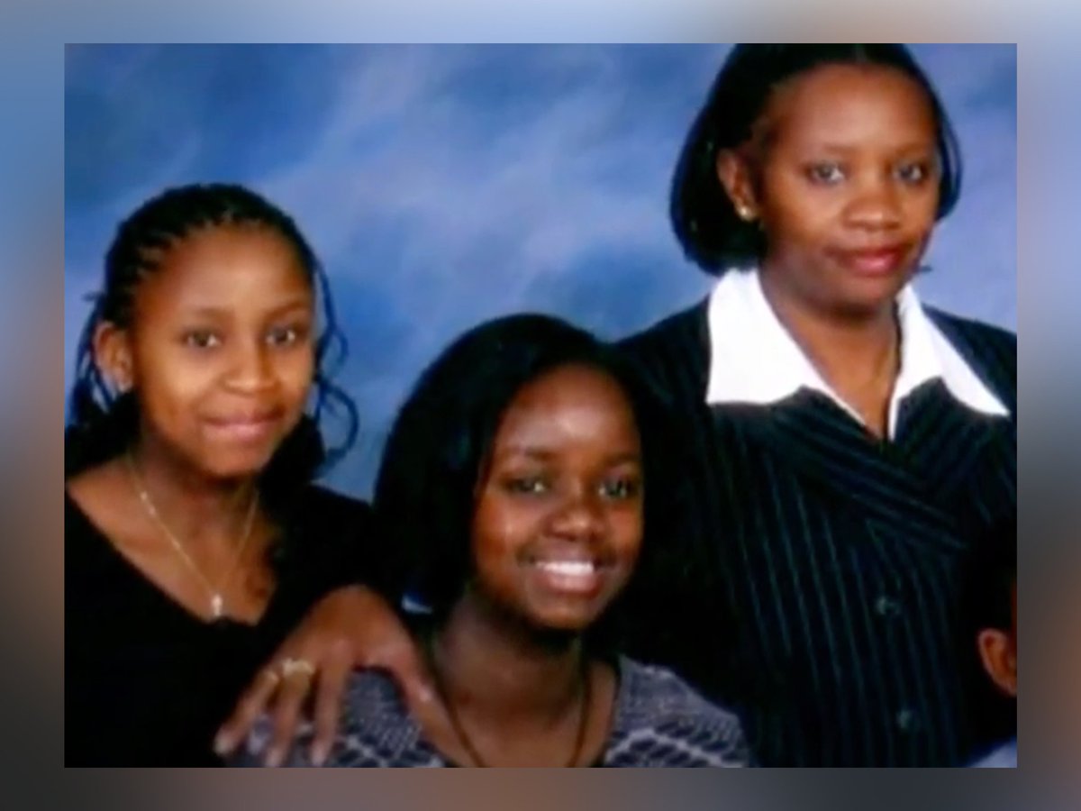 DiscoveryID's tweet photo. Police Are Still Baffled By The Vicious Unsolved Murders Of Jane Kuria And Her Daughters #StillAMystery https://t.co/Lr5G9PxcqK https://t.co/ceq3Sh1b5I