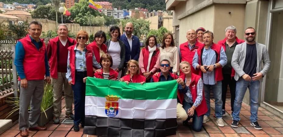 AEXCID_'s tweet photo. ⛑️ Conoce la AEXCID y el #ProgramaMandela de la mano de sus participantes
🗣️ Lee a Soraya Paniagua desde @alaveradegredos
ℹ️ https://t.co/Zhv2zLTG3W
@IgualdadJuntaEx @Junta_Ex #CooperacionExtremeña #mayoresactivos #mayores #Extremadura https://t.co/NesMQuPZOy