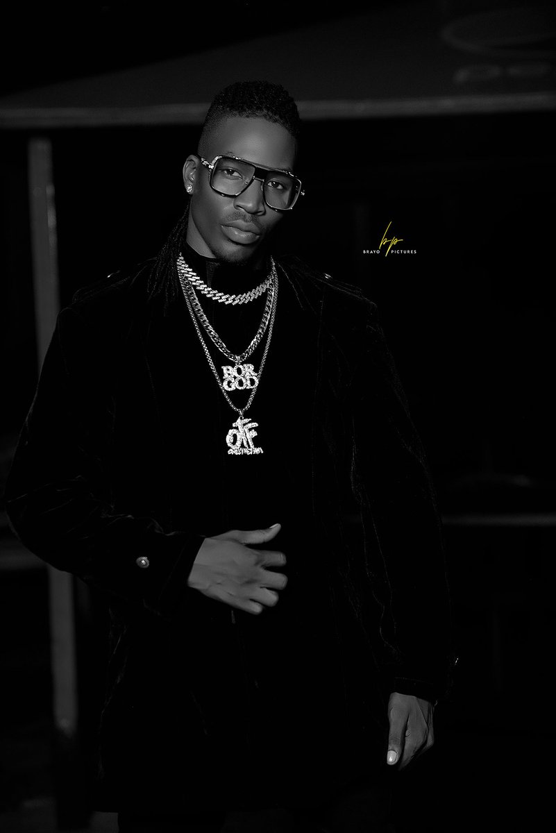 TokopaForce's tweet photo. Am the king of my world....
#fastestrapperuganda 🔥 https://t.co/5cbR50nzwq