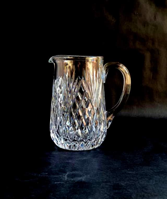 Collectable Curios' item of the day... Tyrone Crystal Antrim Jug

collectablecurios.co.uk/product/tyrone…

#TyroneCrystal #Tyrone #IrishCrystal #Collector #Antiquing #ShopVintage #Home #Trending #ShopLocal #SupportLocal #StGeorgesBelfast #StGeorgesMarket #StGeorgesMarketBelfast #Market