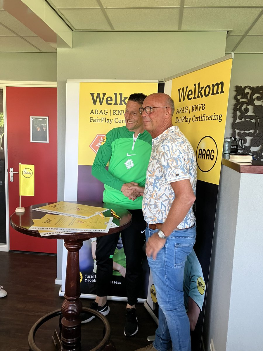 Gefeliciteerd <a href="/vvhierden/">v.v. Hierden</a> met het ARAG KNVB FairPlay certificaat! Omdat dit de 100e uitreiking is, introduceert <a href="/ARAG_nl/">ARAG Nederland</a> de VAR in het amateurvoetbal bij een wedstrijd tussen Creators FC en vv Hierden. <a href="/KNVB/">KNVB</a> <a href="/JM_Lezingen/">JM Lezingen</a>