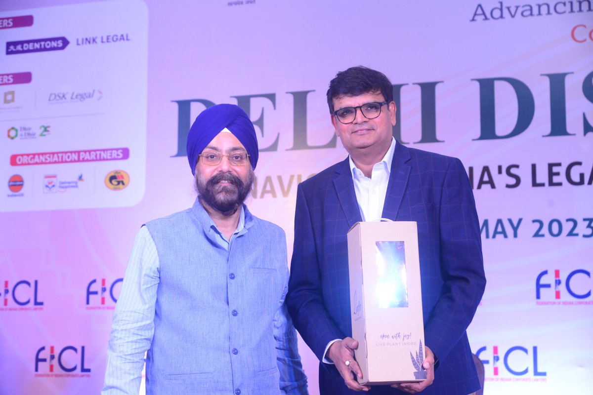 sameetgambhir's tweet photo. Moderated a session on ESG with special focus on D&amp;I.
Thanks @ficlorg and Dr. Ashok Sharma FCIArb Rohan Sharma FCIArb for organising thiswonderful event. 
Thanks my Co-panelists experts for enlightening on subject in detail Sonal Verma,BA,LL.M(UK) Sunil Kumar Jain and Roop Loomba https://t.co/wQ4vq5wzve