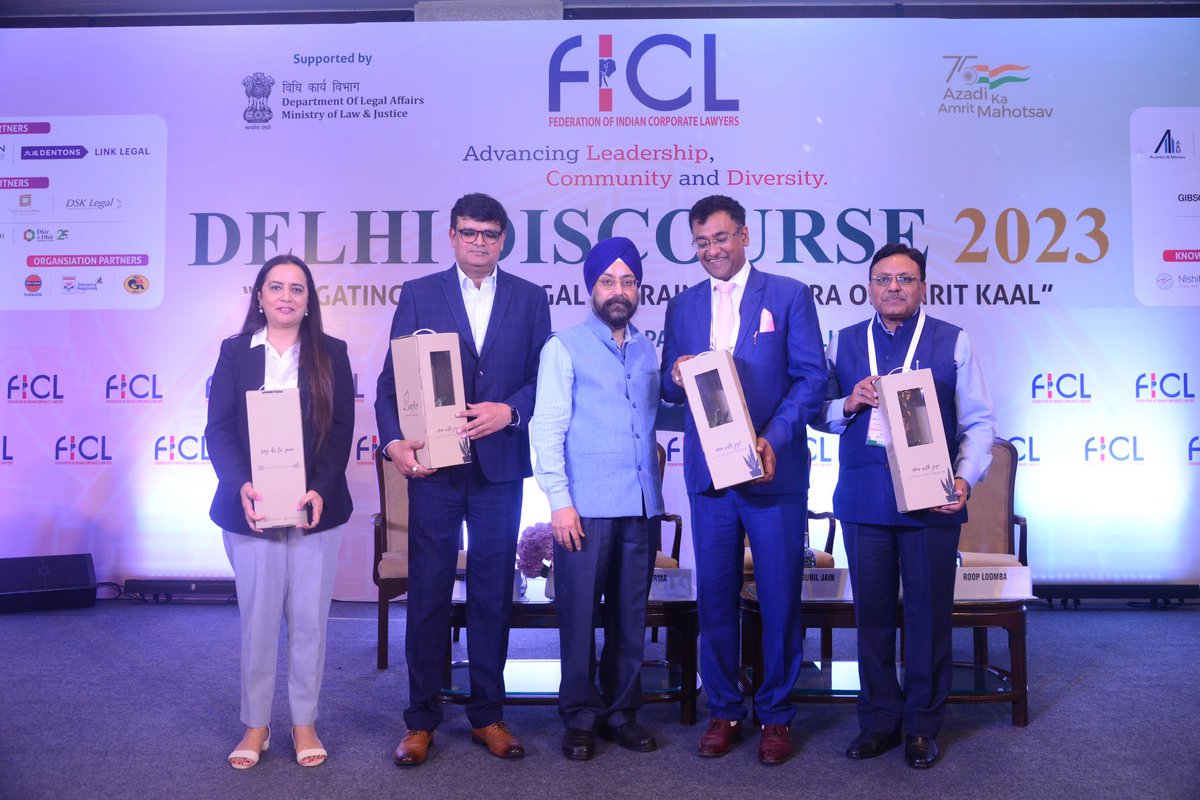 sameetgambhir's tweet photo. Moderated a session on ESG with special focus on D&amp;I.
Thanks @ficlorg and Dr. Ashok Sharma FCIArb Rohan Sharma FCIArb for organising thiswonderful event. 
Thanks my Co-panelists experts for enlightening on subject in detail Sonal Verma,BA,LL.M(UK) Sunil Kumar Jain and Roop Loomba https://t.co/wQ4vq5wzve