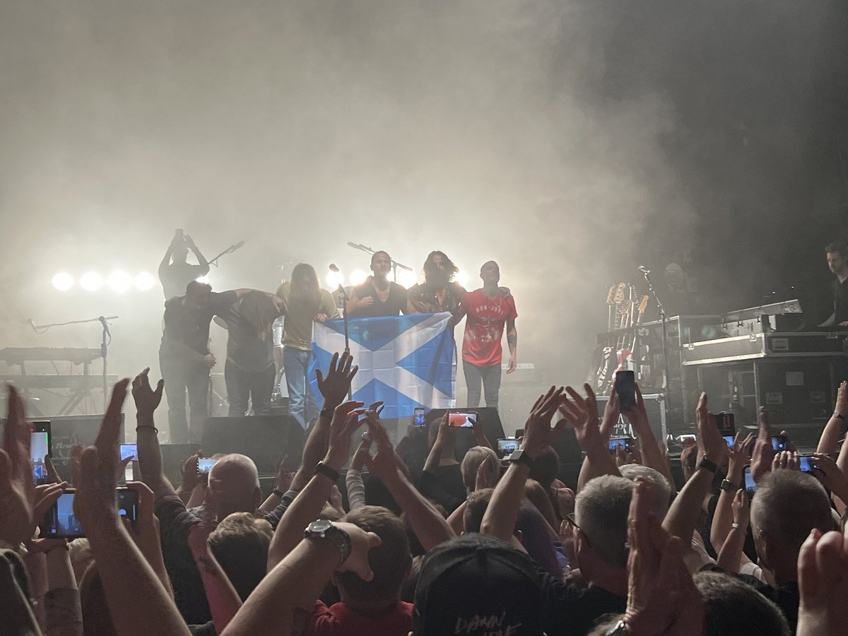 Brilliant night in Glasgow last night with <a href="/KipMooreMusic/">Kip Moore</a> ❤️