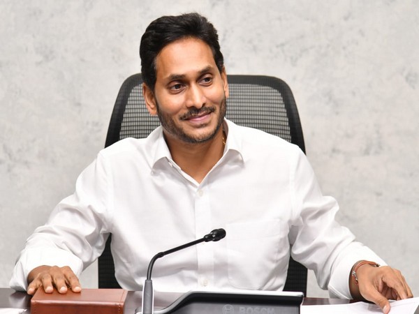Health20Tech20's tweet photo. "Exciting news! AP CM Jagan Mohan Reddy unveils the brochure for the G20 Global Pharma Summit 2023, showcasing the state's commitment to the pharmaceutical industry. #G20PharmaSummit #APCMJagan #Pharmaceuticals #globaltechsummit
https://t.co/Co5AxdZZ6N
@ysjagan @DrSrinubabu https://t.co/kxL7W5njvN