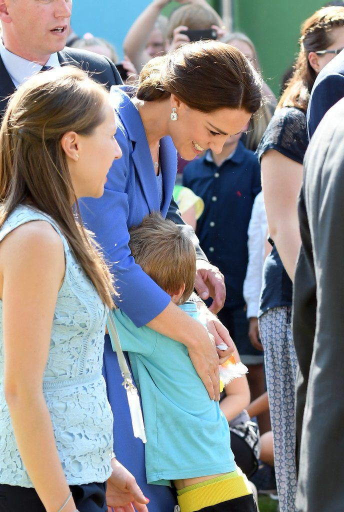 cambridgepower's tweet photo. "Hugs can do great amount of good; especially for children." - Princess Diana
#PrincessofWales
#PrincessCatherine
#ChildrenPrincess https://t.co/bit6kF8WE4