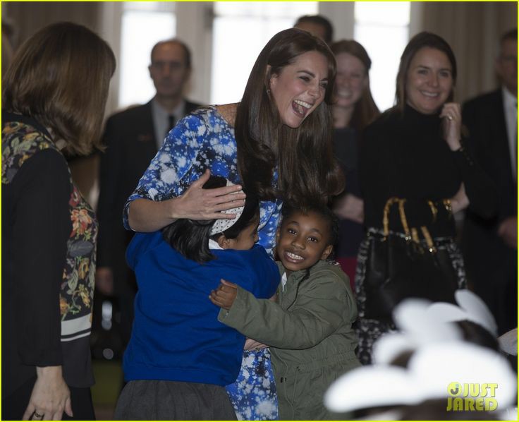 cambridgepower's tweet photo. "Hugs can do great amount of good; especially for children." - Princess Diana
#PrincessofWales
#PrincessCatherine
#ChildrenPrincess https://t.co/bit6kF8WE4