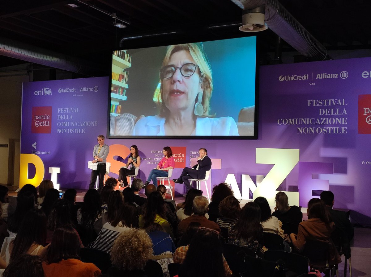 Siamo consapevoli del valore della nostra privacy? Al Festival della comunicazione non ostile un panel per parlare della salvaguardia dei dati da parte di imprese e istituzioni. Con <a href="/MartinaColas/">Martina Colasante</a>, <a href="/guidoscorza/">Guido Scorza</a>, <a href="/NunziaCiardi/">Nunzia ciardi</a> e <a href="/donatacolumbro/">Donata Columbro 🧮</a>. #ParoleOstili