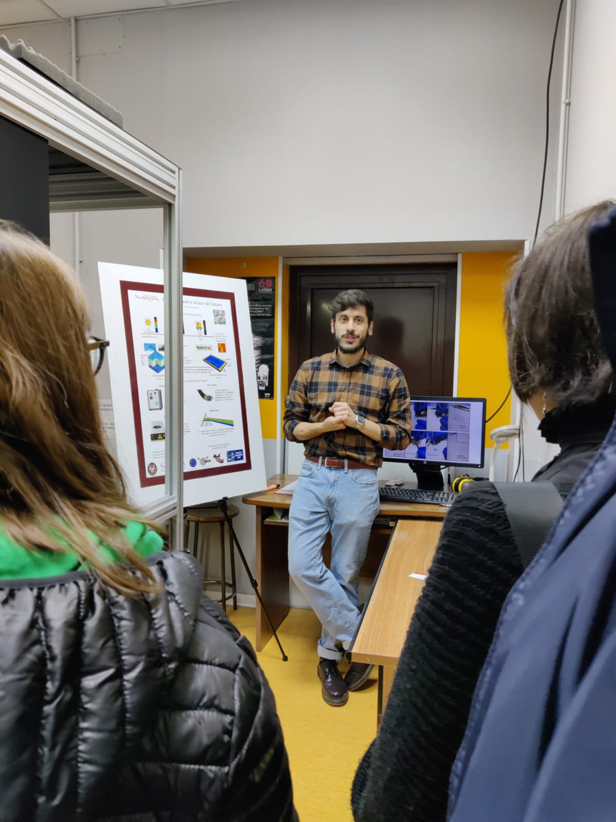 QuantumMinions's tweet photo. Tremendous attendance at our guided lab tours for the White Night of Rome museums! Who would have thought we could keep up with such an abundance of open events? Next time we will need double shifts #NottedeiMusei #EuropeanResearchersNight https://t.co/Y9Y71Z19sm
