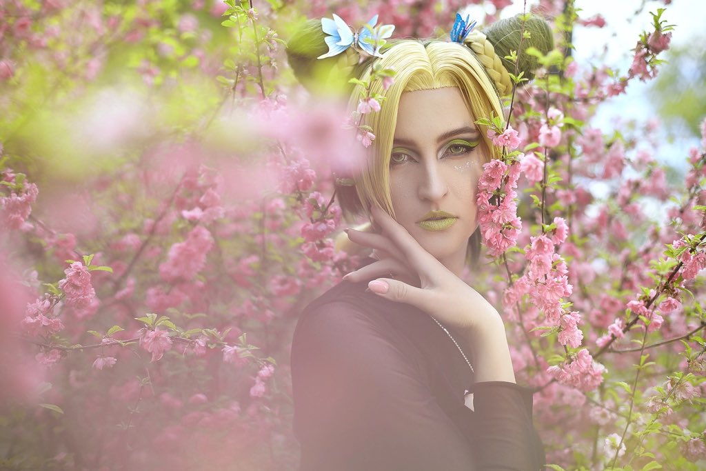 Jolyne Cujoh in flowers 🌸 
PH: <a href="/Nita1311/">Nita13</a> ❤️