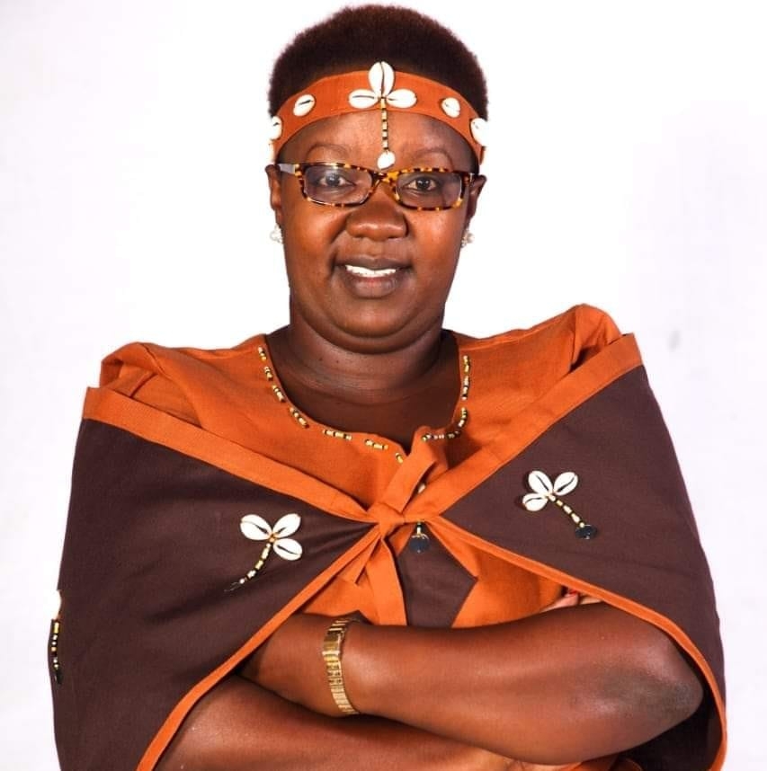 Karibu tabarira-ini ya #Gucina #Inoorofm na Wambui Wa Githongo . Itia rwimbo rumwe tuguthakire