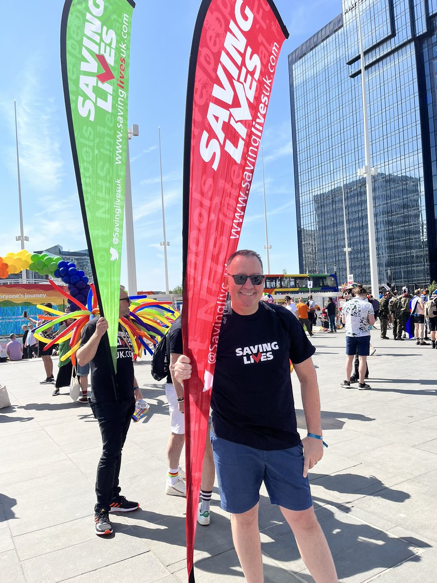 Marathonswift's tweet photo. Happy Pride All @SavingLivesUK #SavingLives #SLUK https://t.co/vTGYmbFxOZ