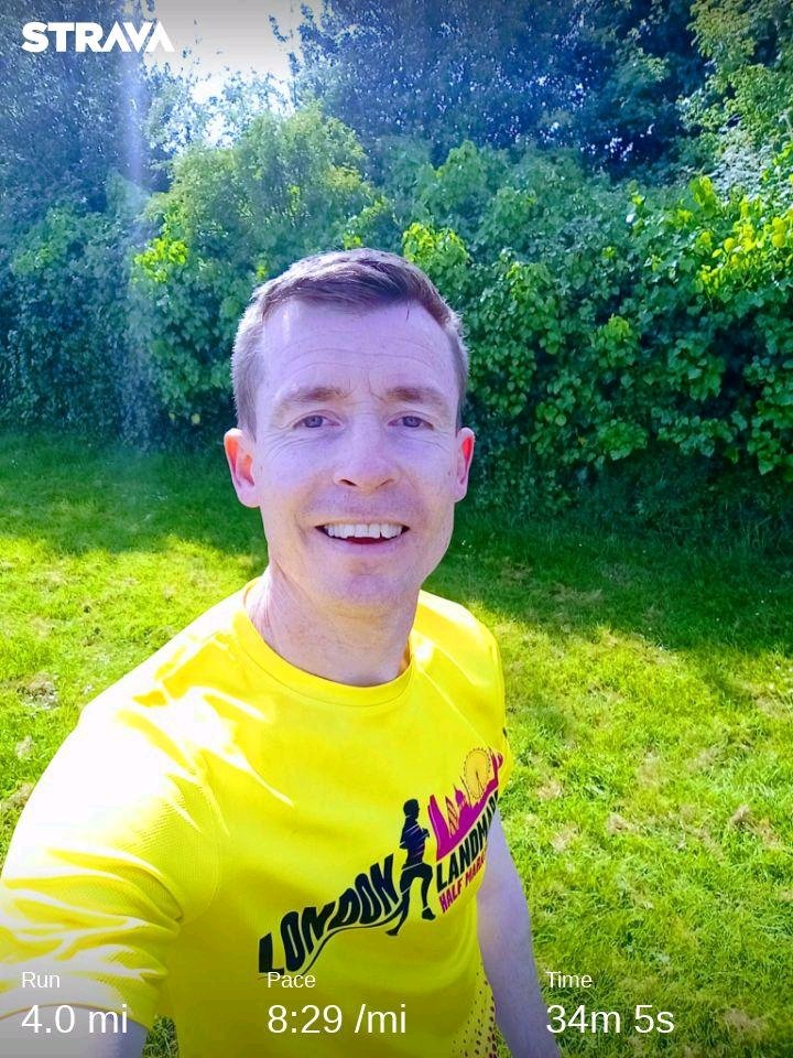 I woke up today with a headache feeling low and not wanting to go out for a run but so glad I did.  Even tho I've still got a headache I feel more positive and feel I've achieved something! Lovely day for a run 🏃‍♂️🥵
#ukrunchat #run #teachersrunclub #runner #freetrain #newbalance