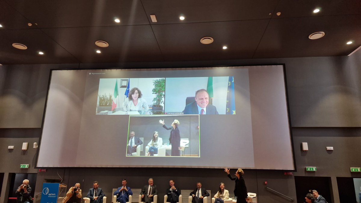 RuralHack (@ruralhackit) on Twitter photo "Responsabilità della classe politica è porsi rispetto all'agricoltura come un alleato che tenga un rapporto sinergico tra mondo accademico e imprese valutando interventi di carattere strategico per la Sovranità Alimentare"
<a href="/FrancescoLollo1/">Francesco Lollobrigida 🇮🇹</a> <a href="/SocialMasaf/">Ministero dell'Agricoltura</a>
#insiemeperglisdgs "Responsabilità della classe politica è porsi rispetto all'agricoltura come un alleato che tenga un rapporto sinergico tra mondo accademico e imprese valutando interventi di carattere strategico per la Sovranità Alimentare"
<a href="/FrancescoLollo1/">Francesco Lollobrigida 🇮🇹</a> <a href="/SocialMasaf/">Ministero dell'Agricoltura</a>
#insiemeperglisdgs