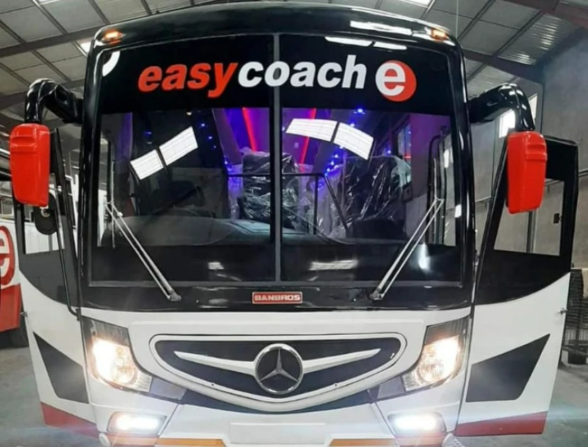 citizen-tv-kenya-on-twitter-four-people-injured-in-easy-coach-bus