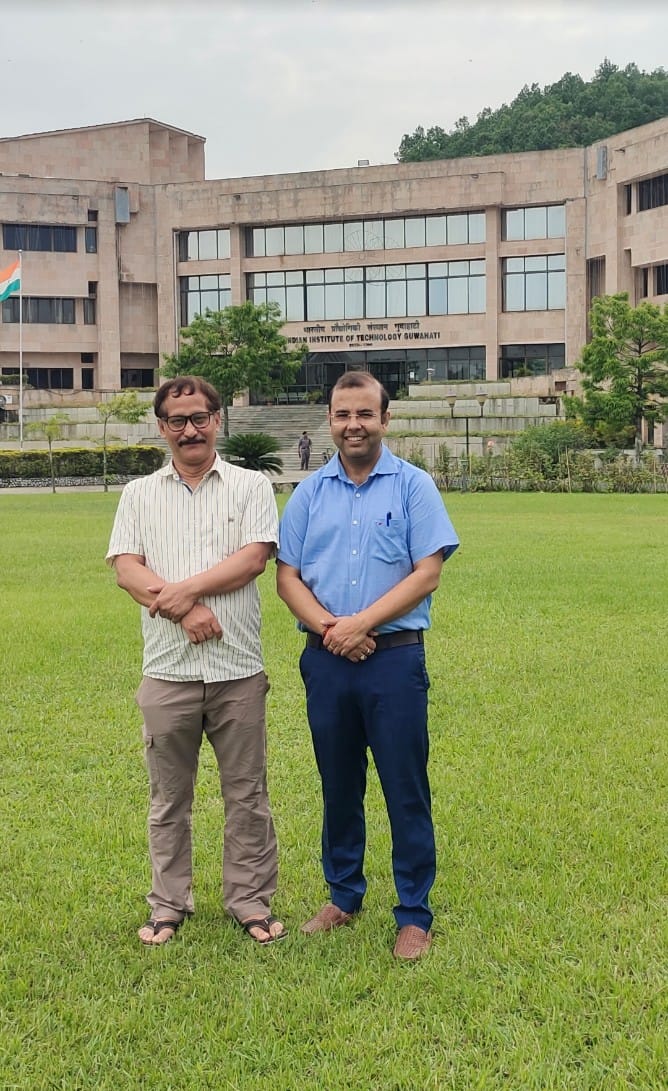 KishoreBJP's tweet photo. Pleased to meet Prof. @UtpalBora of @IITGuwahati today, discussed problems faced by  #MugaSilk &amp; its production and other issues. @SwapnanilBaruah, IAS(Retd), @AlakanandaDas, President #WICI, &amp; #RatulLahkar accompanied me. 

@BJP4Assam @CMOfficeAssam https://t.co/JawhMxTvss