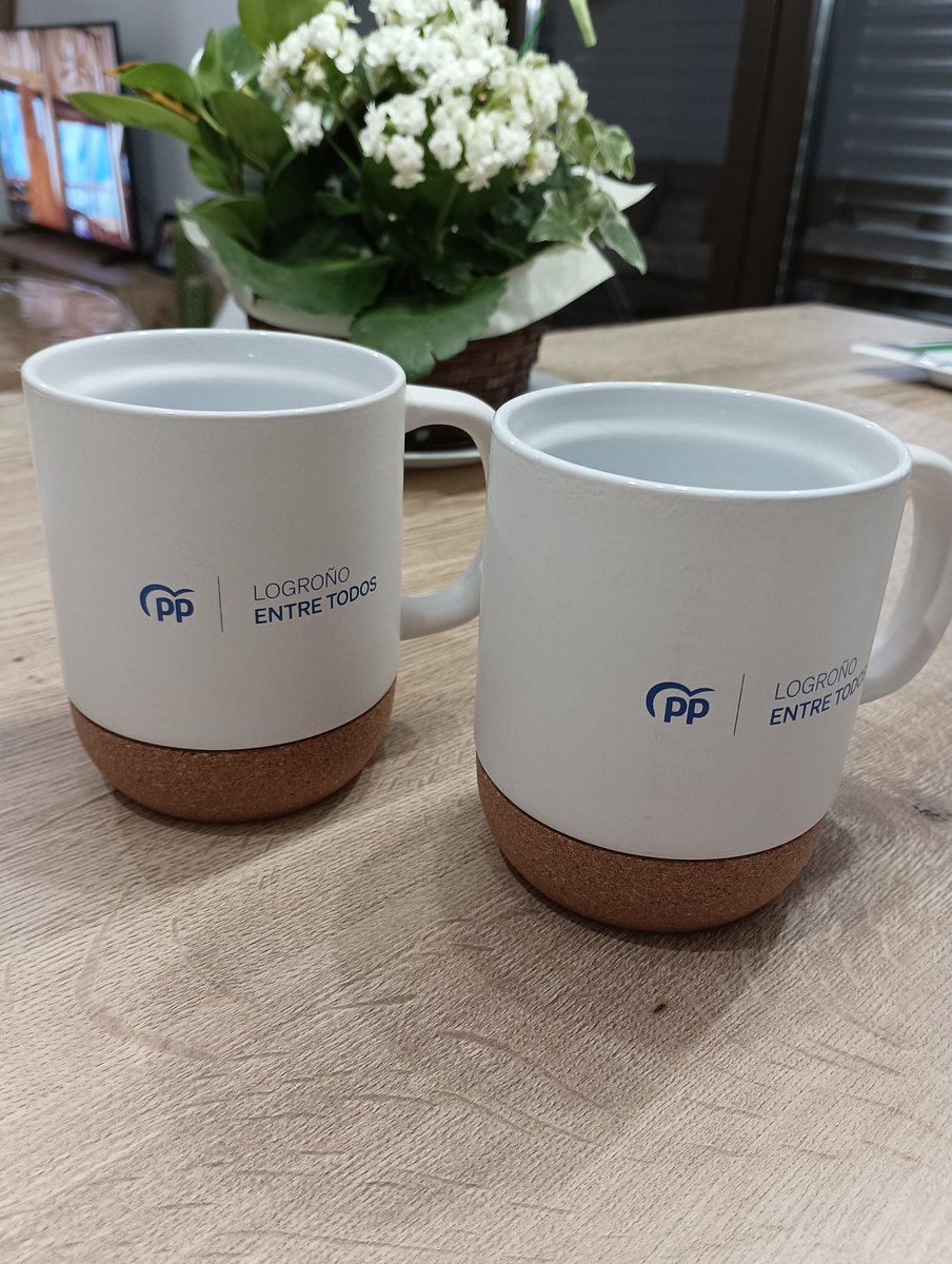 Isi Pisi tweet media