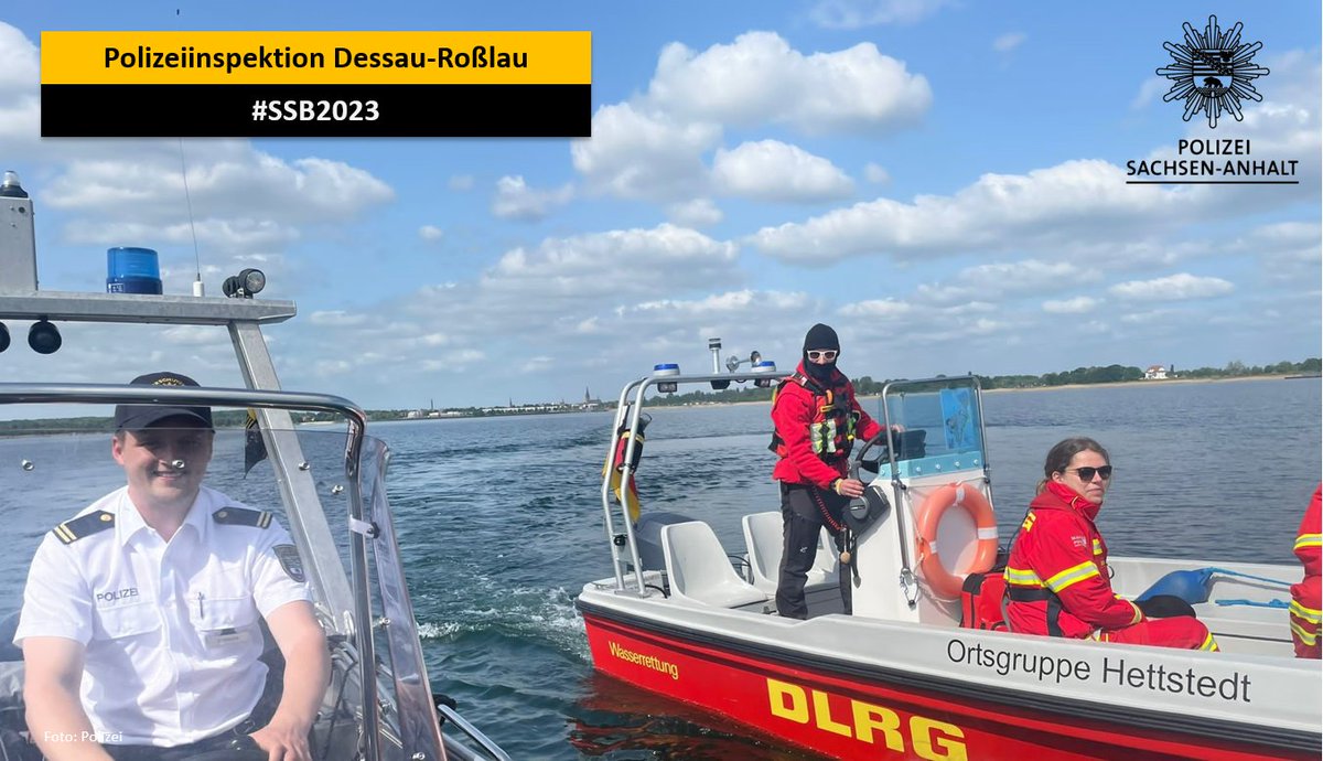 Polizei_DeRo's tweet photo. Festival Sputnik Spring Break - ab heute auch auf dem Wasser im Einsatz.
Die Kollegen des #DLRG und der #Wasserschutzpolizei
behalten von der Wasserseite aus rund um das Festivalgelände auf der Halbinsel #Pouch alles im Blick und sorgen für eure Sicherheit.
#SSB23 https://t.co/Ju8fEGqcGd