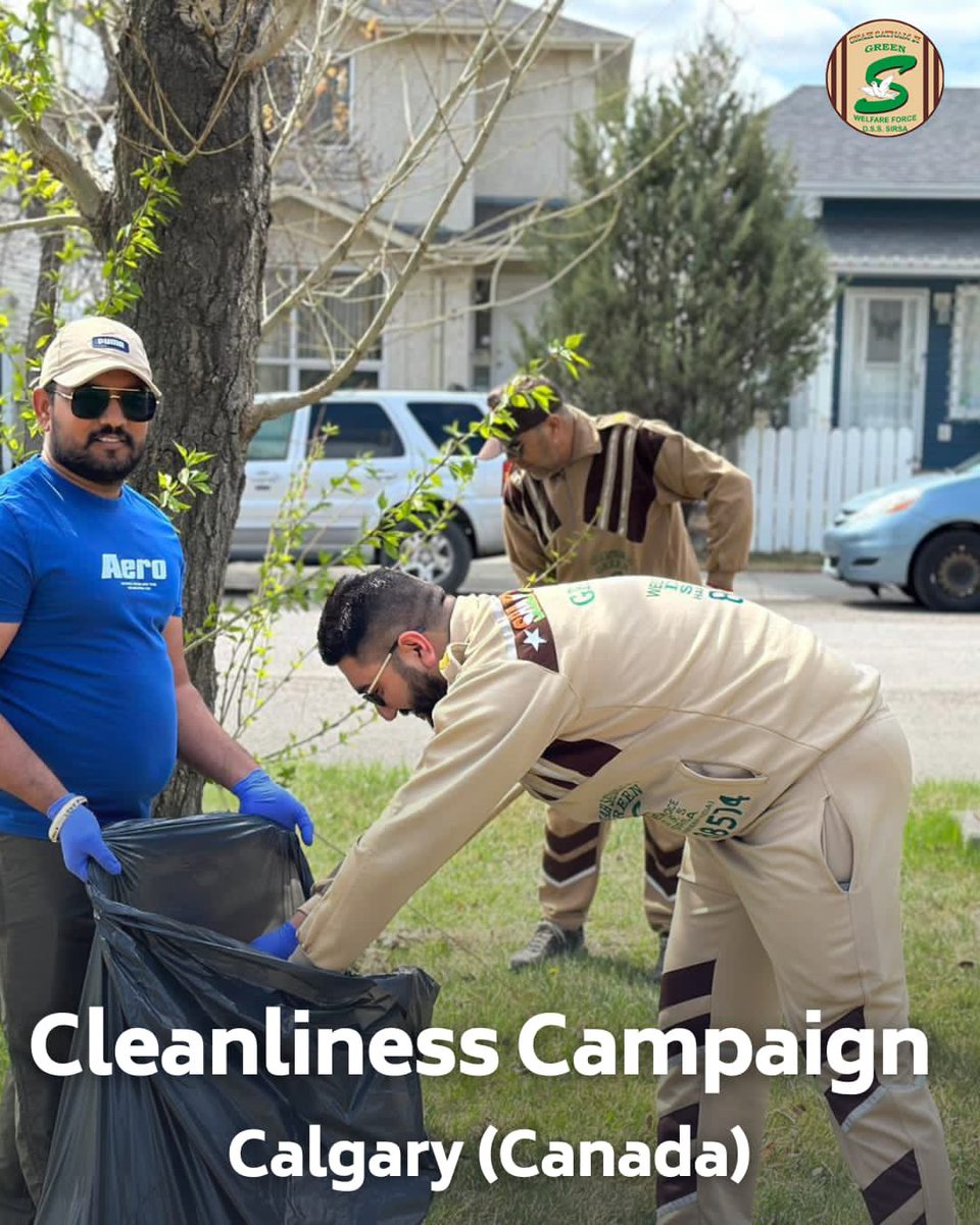 DSSNewsUpdates's tweet photo. Let us all take a moment to applaud the #DeraSachaSauda volunteers in Calgary, Canada for their outstanding dedication to the Cleanliness Campaign. They are setting an incredible example by taking actionable steps towards preserving our environment. 
Let’s join hands and work together to make a positive impact on our environment. #CleanlinessCampaign #Humanity