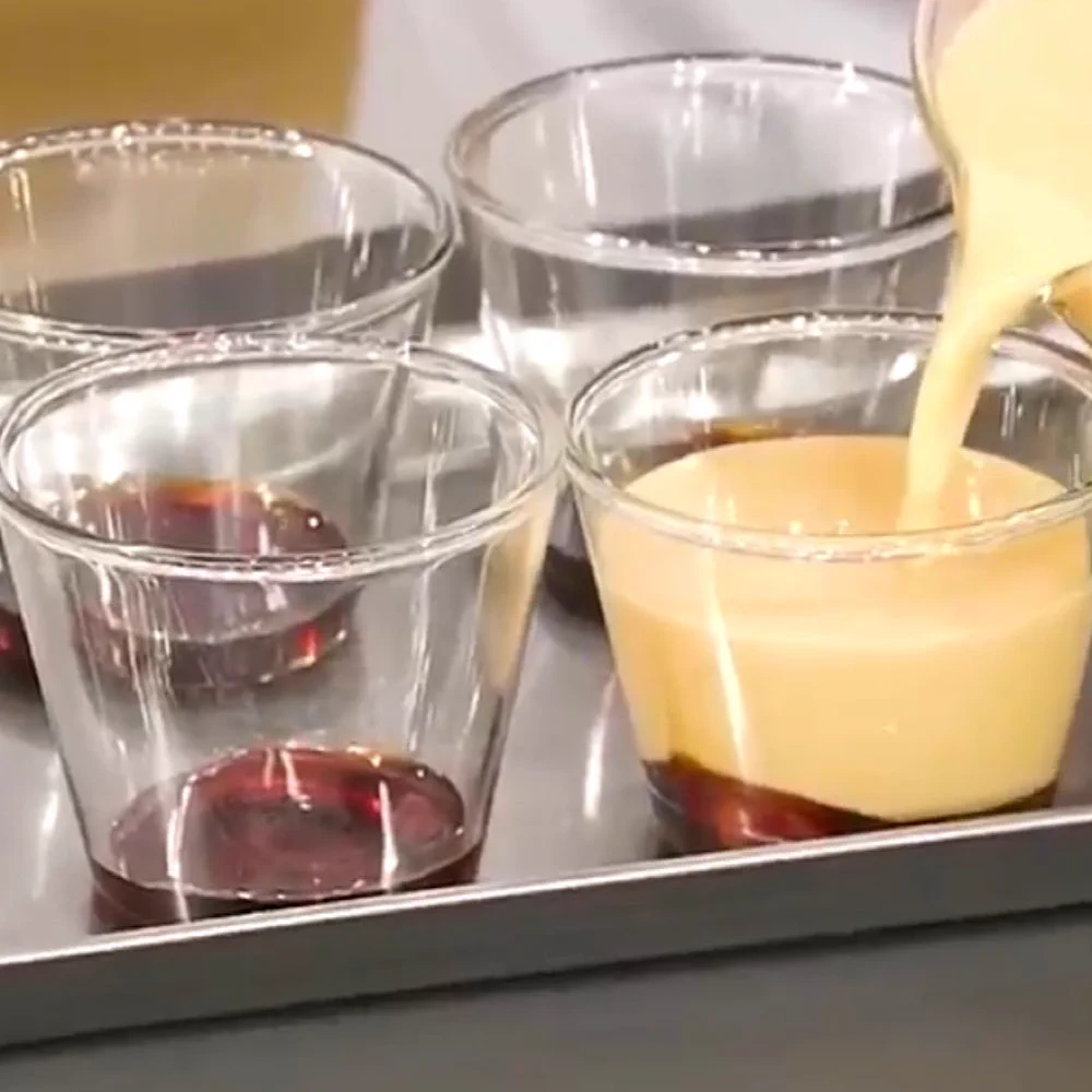 プリンのカラメルソースを作った後は、お鍋を洗わずに使おう‼