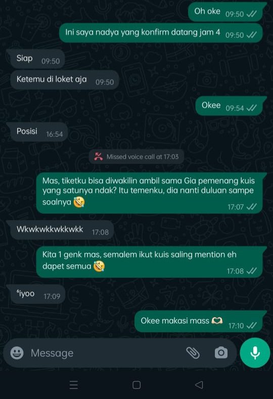 Giacinta12's tweet photo. @molynadya Buruan sini.. gua disuruh fotoin nadya nya https://t.co/phw4RT69Xy