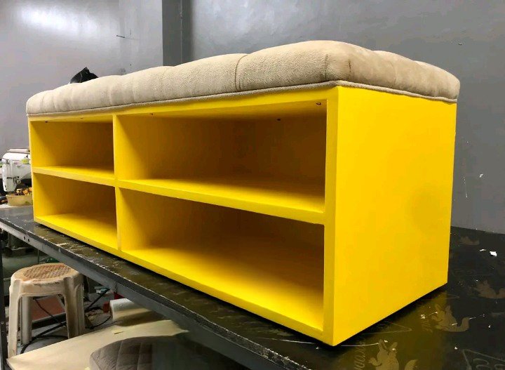LeoInteriorsUG's tweet image. When it comes to putting your feet up, the ottoman storage bench is the premier in both comfort &amp;amp; utility. Storage ottomans provide you with a dual-purpose piece of furniture. They’re great to sit on but ideal for storing toys, books, etc.
#ShoeStorage #Ottoman #StorageBench