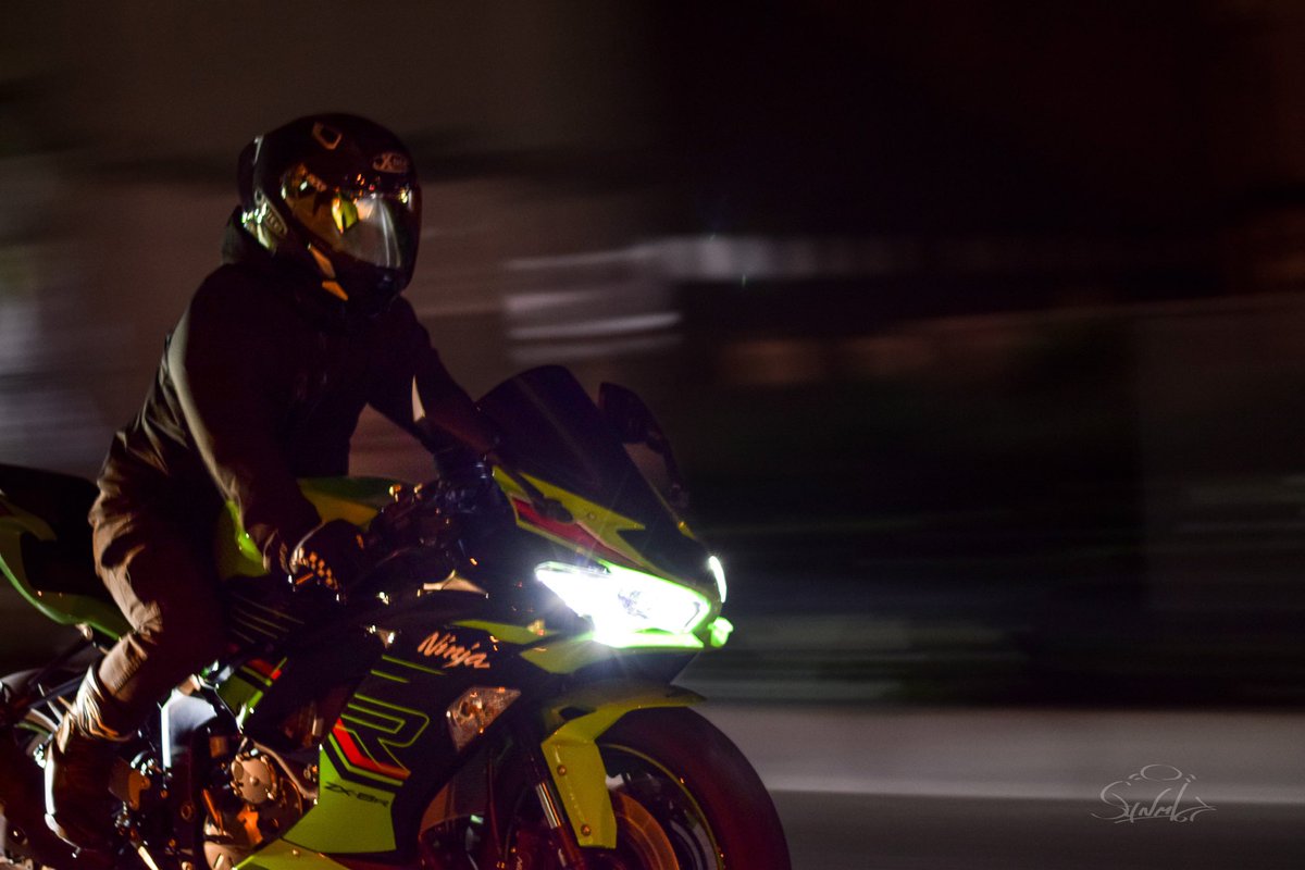 c_fk_b's tweet photo. バイク乗り換えたので

名前 kota
年齢 20
性別 男
趣味 🏍³₃
好きな事 全部好きや
#バイク好きと繋がりたい 
#バイク乗りとして軽く自己紹介
#zx6rkrtedition https://t.co/uDEFJvJpPR